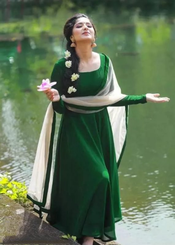 Anamika Women's Kurta Set
